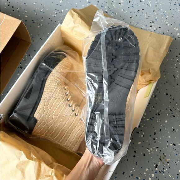 Urban Outfitters Brody Croc Boot - Picture 5 of 7